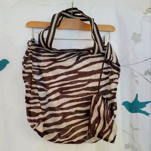 Vintage brown zebra striped mesh beach bag with zippered pouch